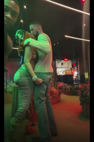 开云体育入口-没眼看！克莱&amp;马冬梅大尺度打高尔夫 友人看了直呼受不了